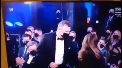 Państwo pozwolą, Tomasz troszkę się podliże.