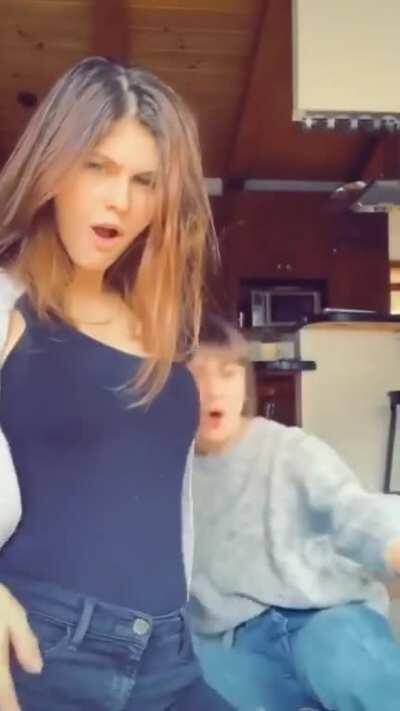 Busty Dance 24/1/2020