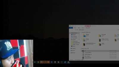 XQC trying to navigate his $10,000 PC