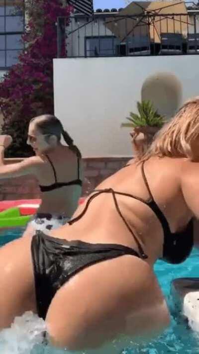 Bebe Rexha twerking her fat ass