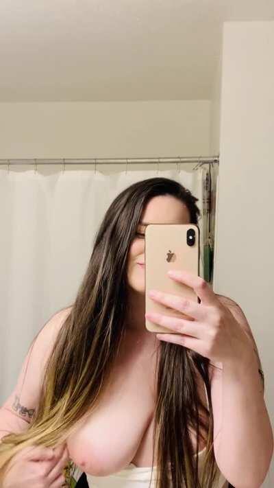 My Milf titty🥵🔥