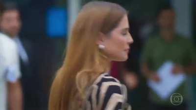 Novela da Globo tem vilã 'cidadã de bem' e faz piada com quem chama a emissora de comunista