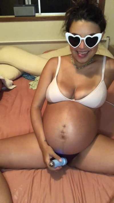 I’ll be your mommy 💋💋