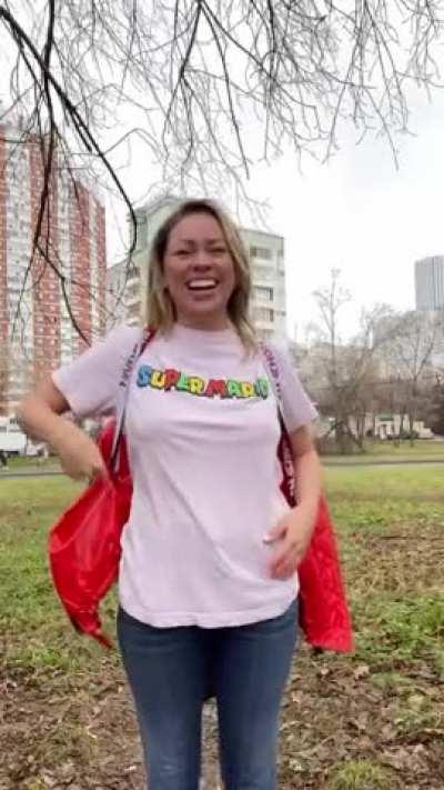 Some bouncing boobs to make your mood better today