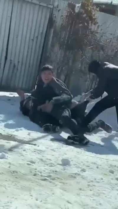 Охлаждает пыл.