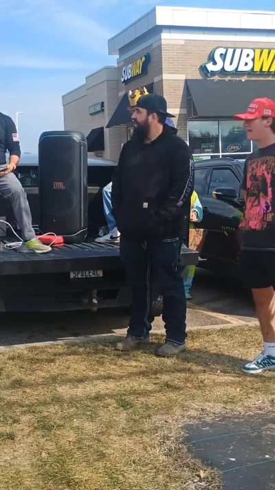 Waterford Michigan no kings 10/18/25 the opposition shows up to agitate