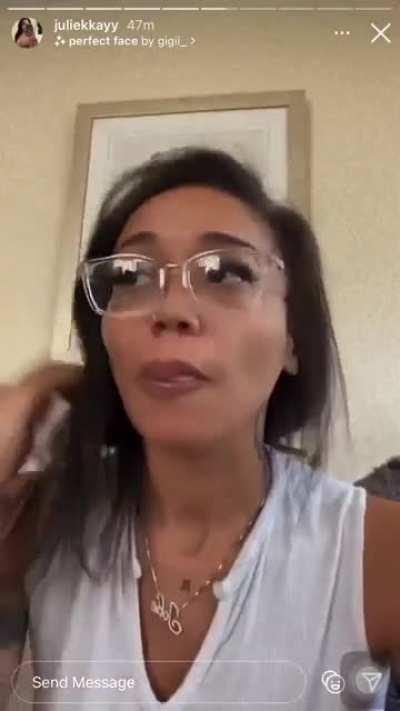 Wtf she smoking dick 🤦🏿😒🤡😑🤷🏿🤨🤣