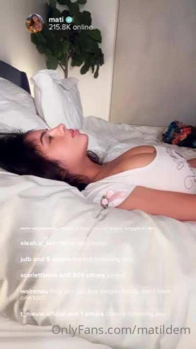 Mati- yall remember her (now) banned live TikTok shows? <this is 1 of 3 of the various views she had setup>