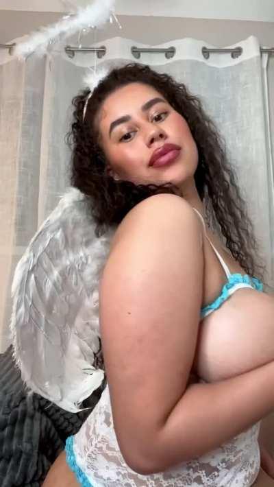 [F] Is someone looking for a slave?