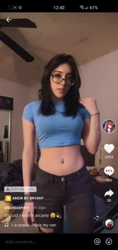 There's nothing I wouldn't do to see more of her perfect body 😍