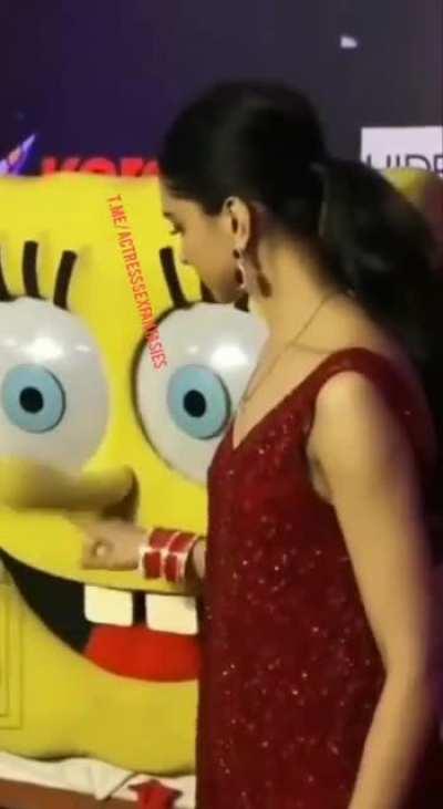 Mann main laddu phuta? Deepika padukone having fun