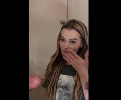 one year ago i joined Reddit 🙂 it’s been fun guys!