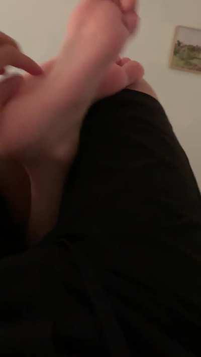 Girlfriend lost a bet and her ticklish soles suffer!