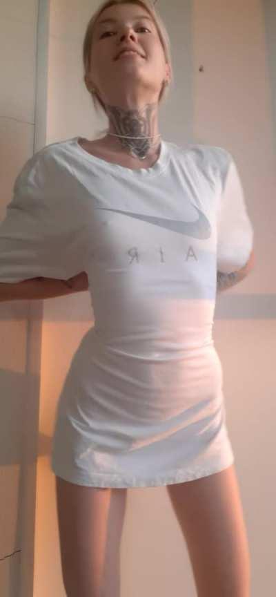 Would you fuck a high school girl? Don’t worry I’m 18