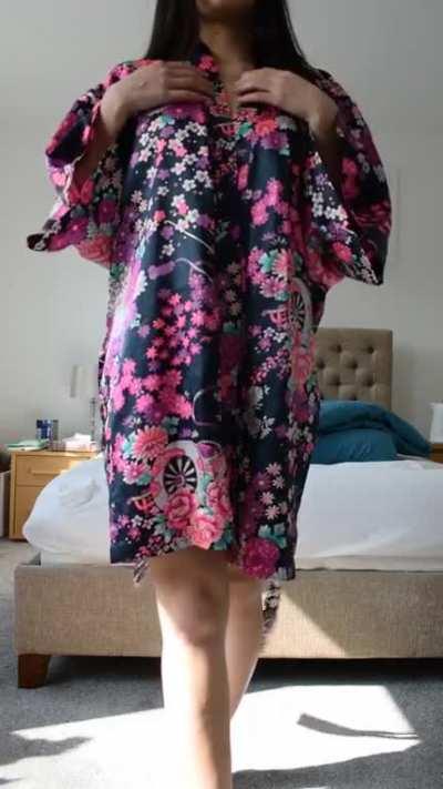 Do you like my petite 4'11'' figure?