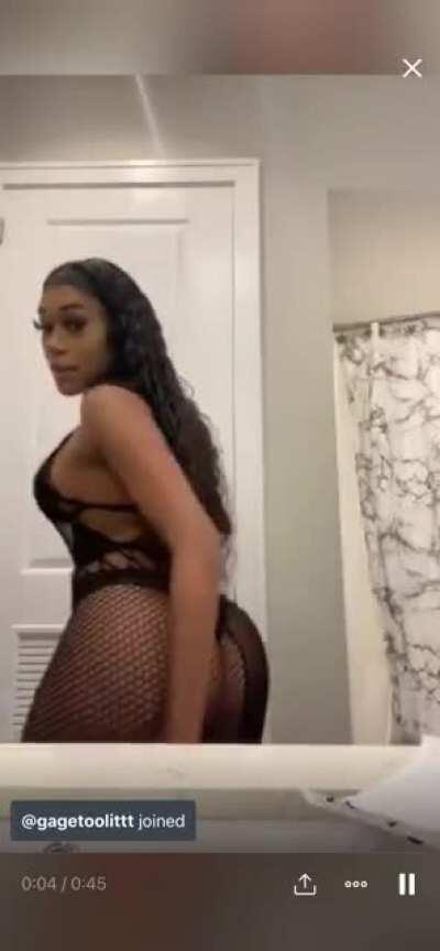 Let’s post more videos the old Reddit dead 💯