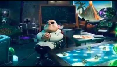 WTF HOW DID HE GET IN THE FOLDER 😱😱😱😱🇧🇬😨