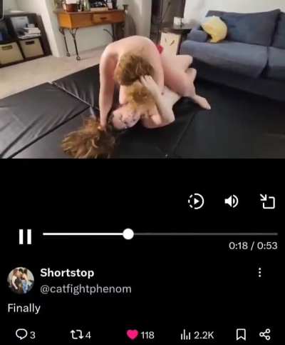 Shortstop vs Bella. Showing she can tit hang and swing with the best of them. Its Fall meaning its Thick Girl Season.