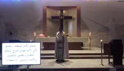 Moment of Beirut explosion - during a priest's livestreamed mass (due to covid-19 situation)