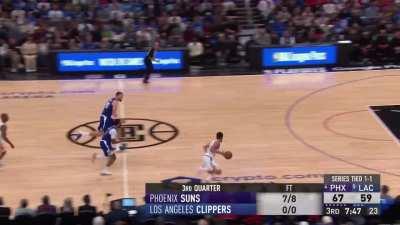 [Highlight] Booker strips Zubac from behind and throws it down