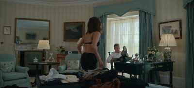 Keri Russell gets her armpit sniffed in The Diplomat (video)