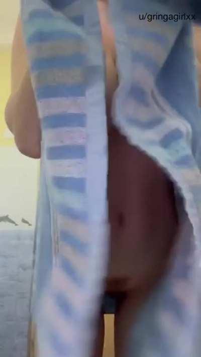 Here is a quick look at what is under my towel🤭