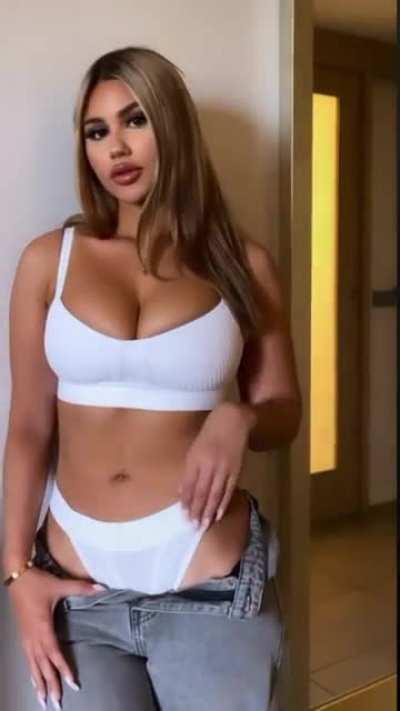 Jurgita (@jurgitaa.k)