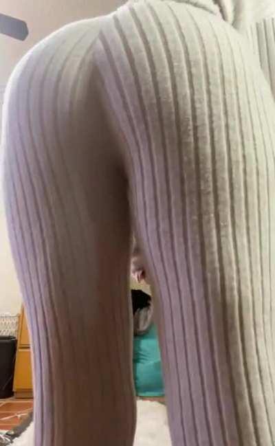 My big farting booty 💨