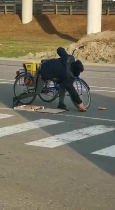 Just a totally normal delivery