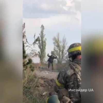 Ukrainian army started an offensive near Kherson and some Russians are giving up