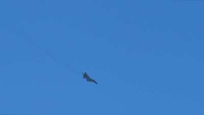 Footage of a Ukrainian MiG-29 Fulcrum launching GBU-39 glide bombs at a Russian position before leaving while dropping flares