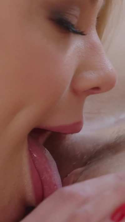 Beautiful Pussy Eating