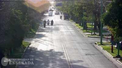 Piruetas y chuza en las calles de Ensenada