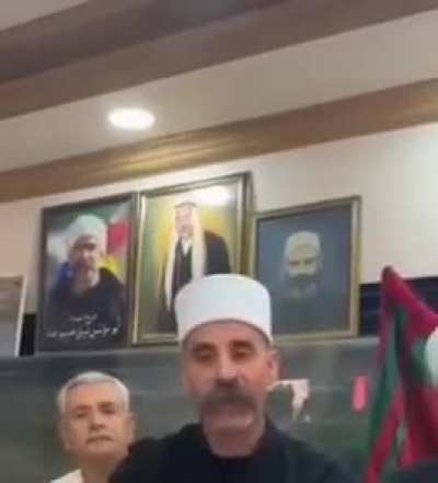 بعبارات طائفية وخطاب كراهية وتجاهل لمطالب الشعب السوري — فادي بدرية، المتحدث باسم الخائن الهجري: 