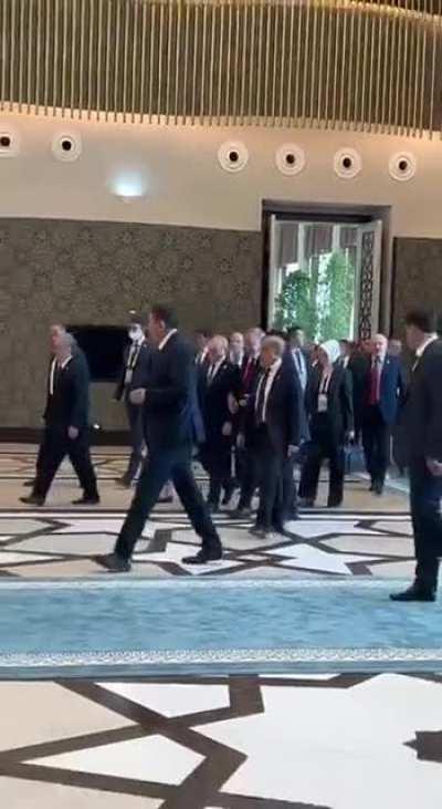ru pov. Erdogan walking at Putin's arm. Both leaders had a meeting Today.