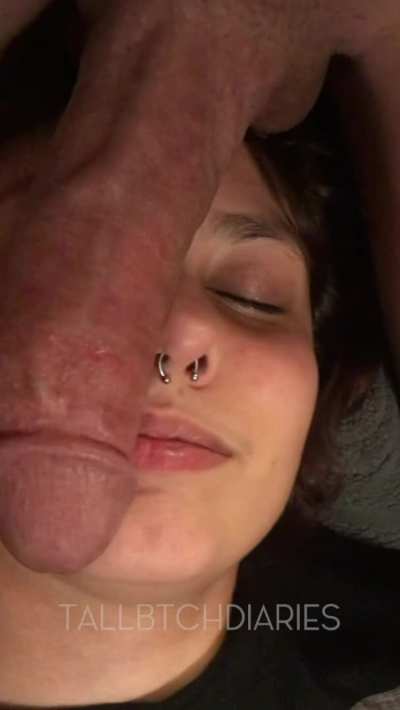 I love how it slaps my face when it throbs ♡