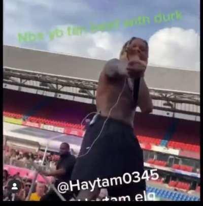 More views from lil durk ( otf / 300 ) vs yb fan (4kt/ yb better clan )