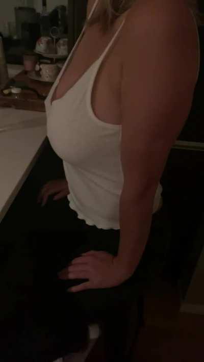 My side boob jiggle game is strong