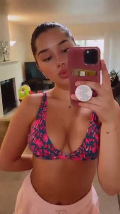 Bikini Top Boomerang