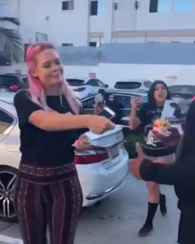 Eating in front of vegan women