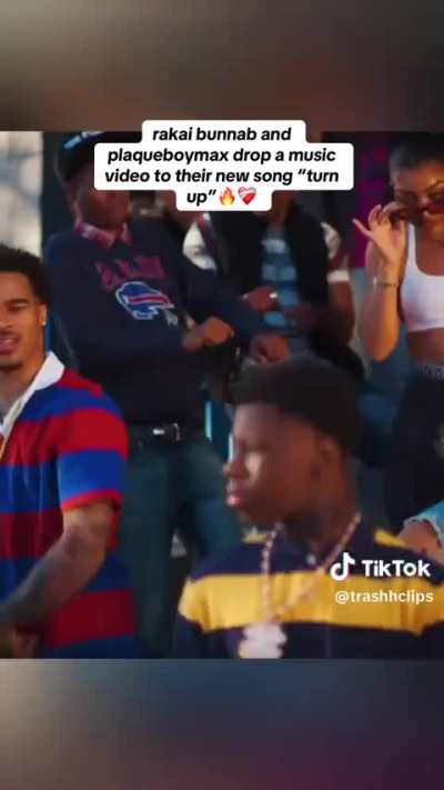 W max w rakai w bunna , when you gon do a song with max