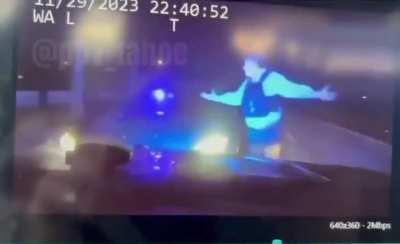 Florida police chase suspect until they realize it's another undercover cop