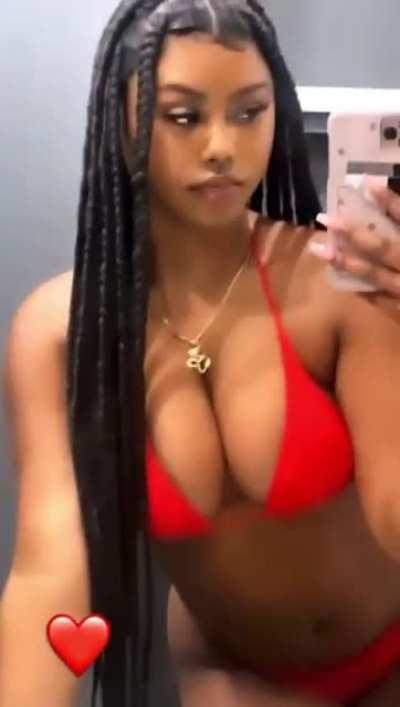 up this if you think you can handle me 👅🙈