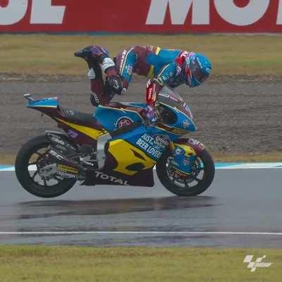 A reminder of what Alex Márquez can do in the rain (Motegi 2019 save)