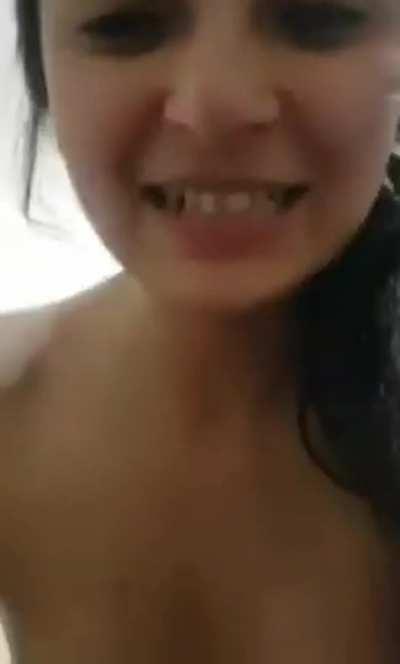 Cute Pakistani Punjabi Wifey M0st Dema*nded Exclu$ive M&euro;ga Collection. Liink in Cmnts