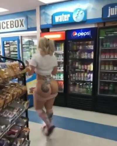 Local PAWG at the liquor store