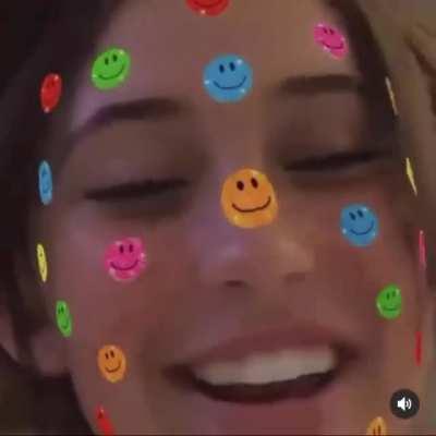 her bio: “yeah im the girl who got clout”