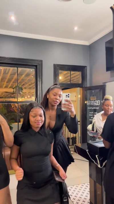 Fezeka and friends (@fezeka_manqele) 