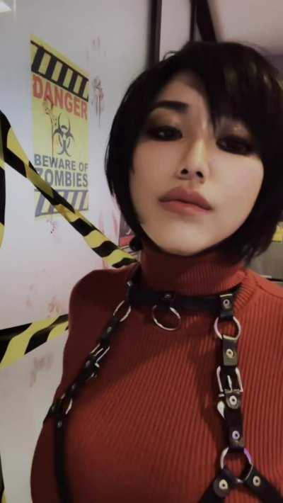Is Ada Wong with huge boobies better? (aria) - [Resident Evil]