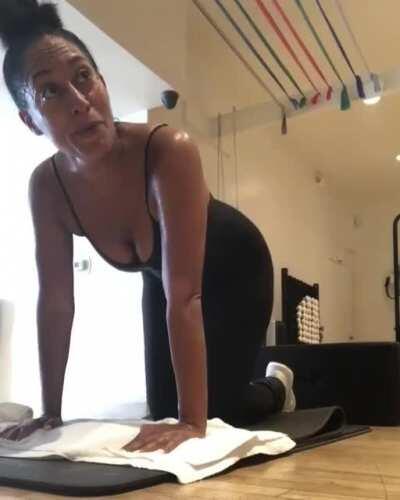 She needs a photographer 😏